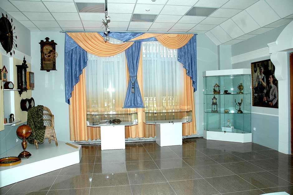 Зал древних часов: теперь стало так!