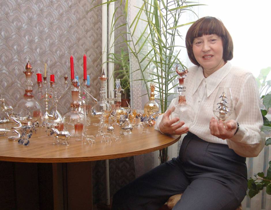 На продажу Любовь Павловна фигурки не делает. А вот на подарки друзьям запросто