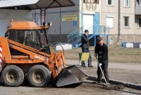 Субботник в Ангарске в самом разгаре