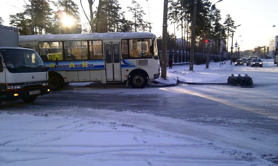 Утром 01-11-11. Светофор в нокауте