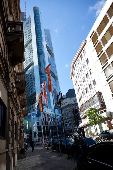 Вчера открылся автосалон во Франкфурте