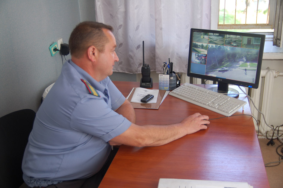 У старшины Михаила Аксаментова почти весь город как на ладони