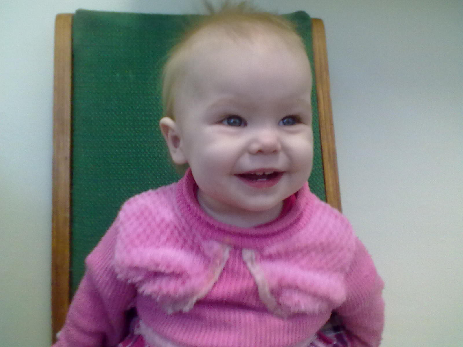 Вот как я улыбаюсь)))