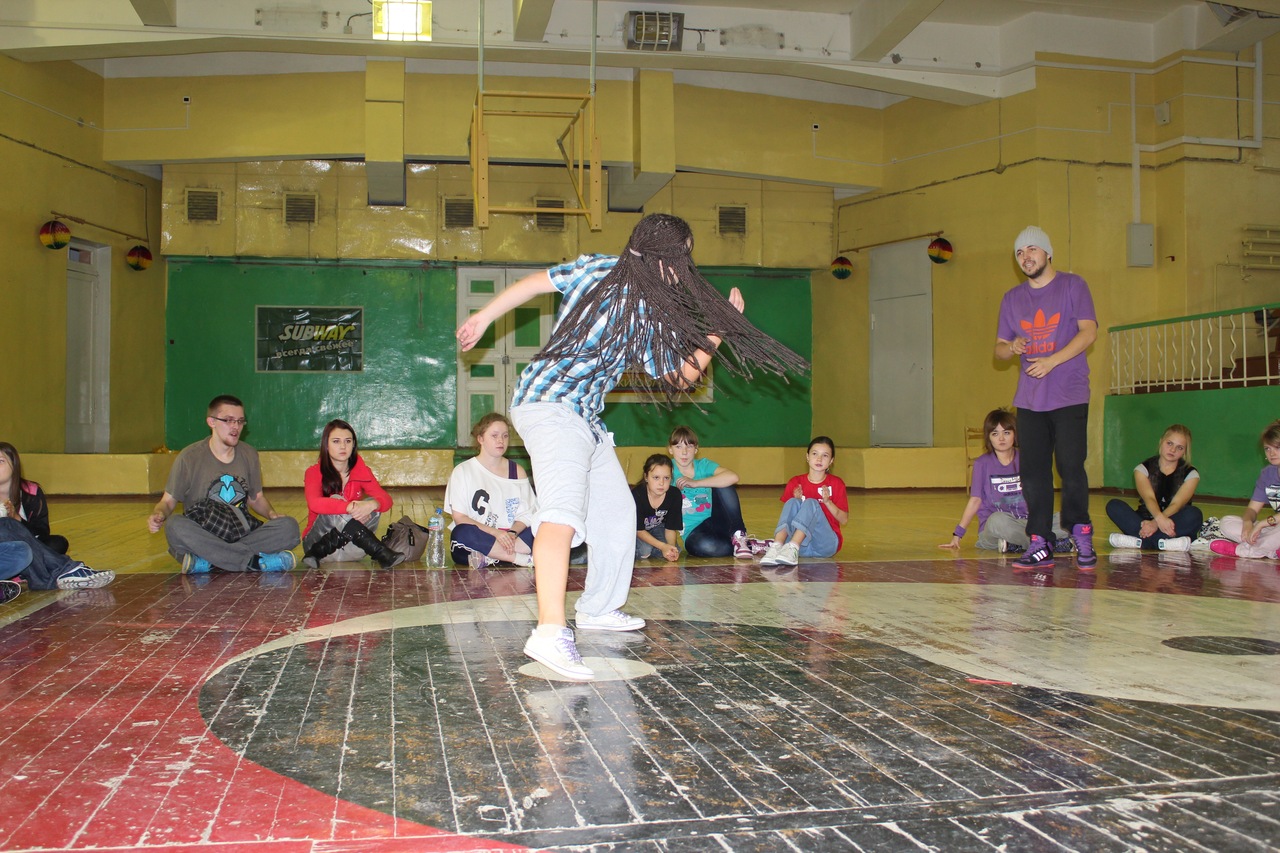 Вот какие крутые танцоры