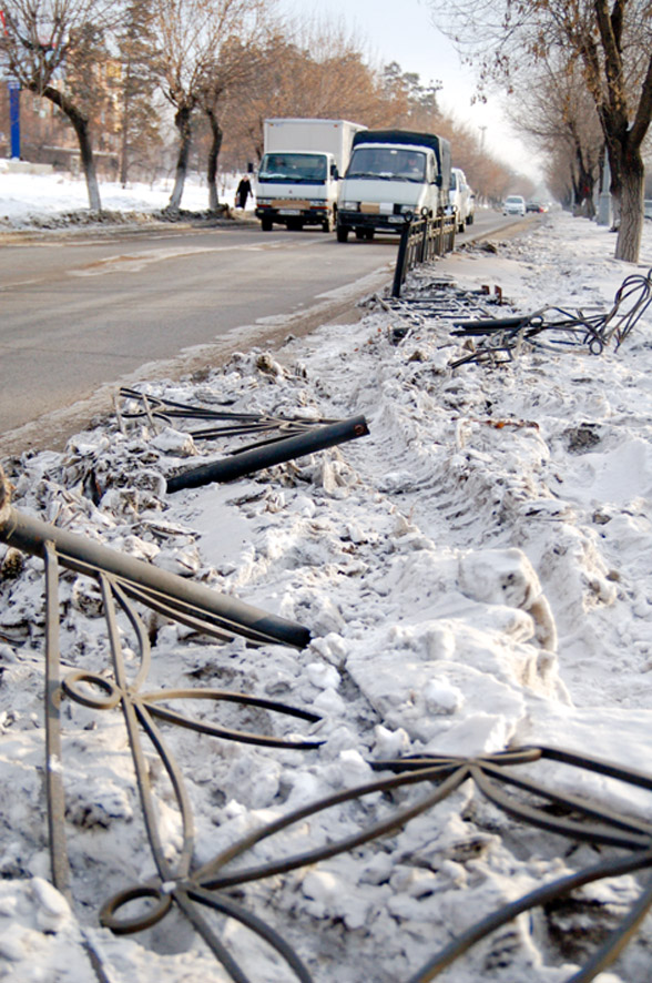 Снесённый забор