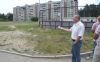 Заместитель главного спортсмена России не удержался от искушения скатать снежок посредине июля
